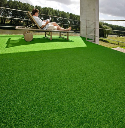 Gazon artificial verde 20 mm pentru gradina si terasa, rulou gazon artificial cu aspect natural
