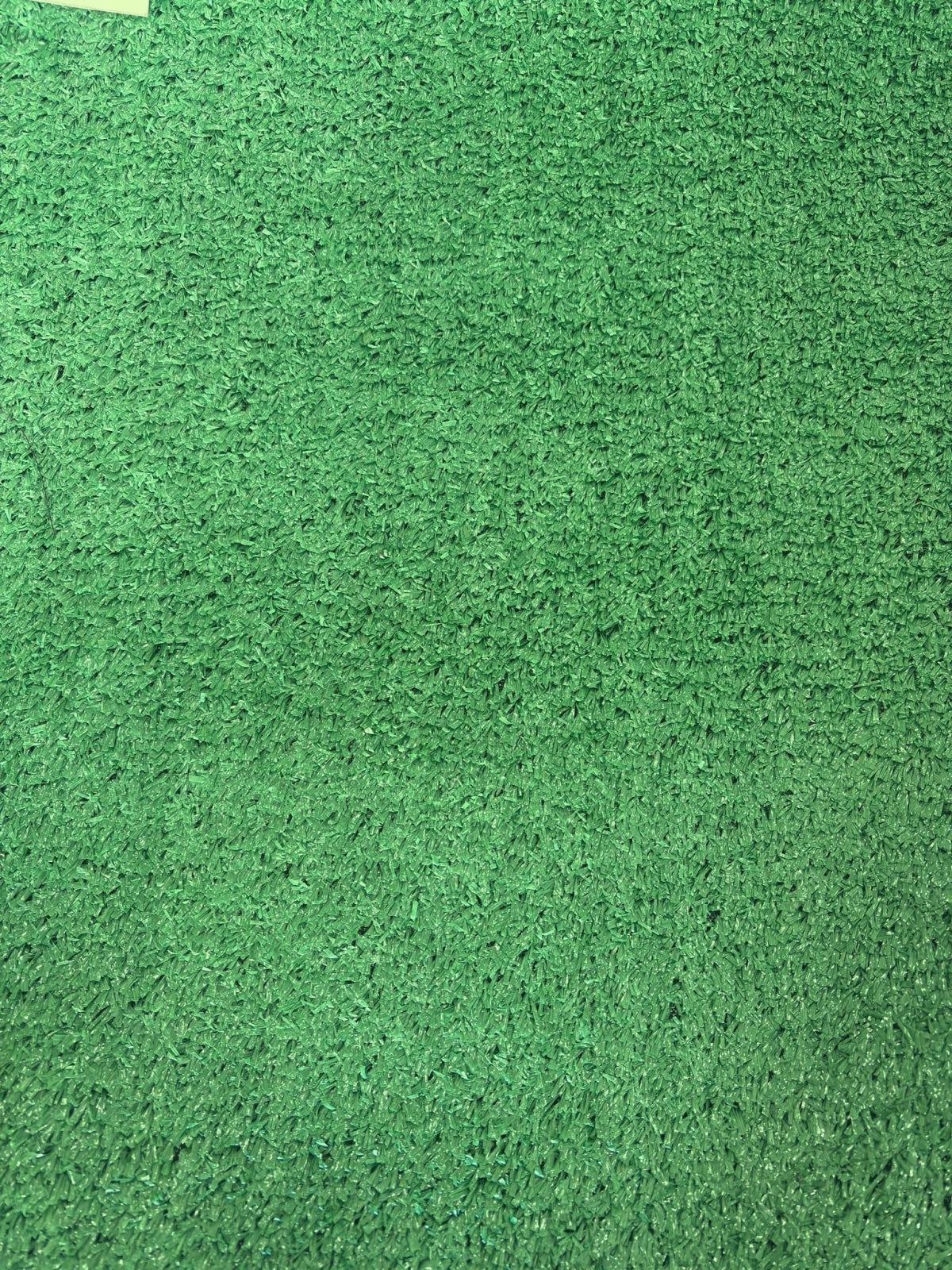 textura gazon artificial verde 10 mm decorativ pentru terasa sau balcon