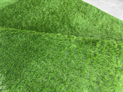 Iarba artificiala 30 mm rezistenta la UV, gazon artificial pentru exterior si gradina