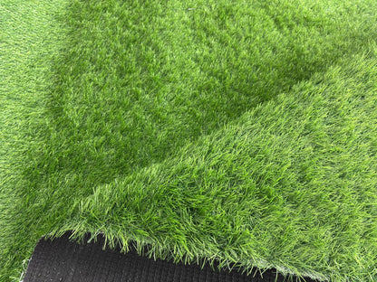 Textura gazon artificial 30 mm, iarba artificiala realista pentru terasa, balcon si gradina